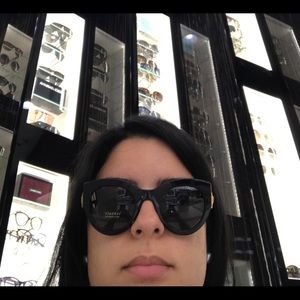 Meet your Posher, Rosaura